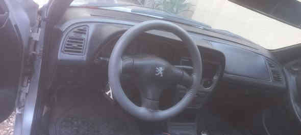 السلام عليكم (للبيع )
بيجو ٣٠٦ موديل ٢٠٠١ بأسمي 
سنوية ٢٠٢٩ تنتهي تحويل ثاني يوم 
محرك تمام تمام 
تخم تاير جديد 
تبريد شغال 
سيارة مابيه أي نقص جاهزة 
السيارة معرفة من شيخ فلاح 
السعر ٤٧ $ وبيه مجال للشراي 
العنوان بغداد حي أور  ام الكبر والغزلان 
 رقم الهاتف  ***********
