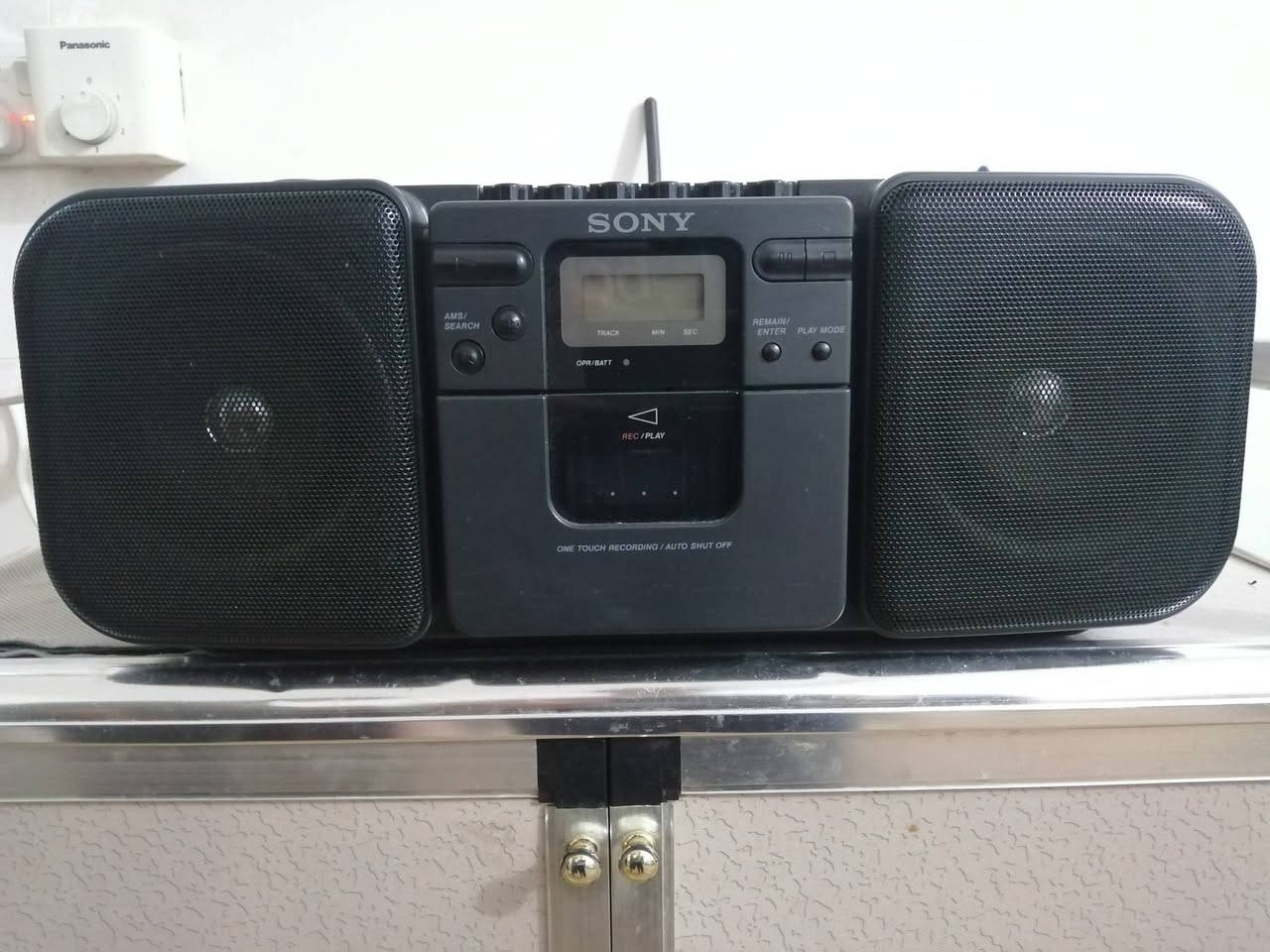 السلام عليكم
أعيد النشر بسبب الوعود لكاذبه
راديو سوني صناعته كوري وزن ثقيل
بس لمسجل ماعرف شنو مشكلته
السعر 30ألف نهائي
توصيل موجود
بغداد ٥ألف
محفضات ٧ألف
لموشراي ليتعبني


**إذا كنت صاحب هذا الإعلان وتريد حذفه لأي سبب، رجاءا أرسل رسالة إلى الدعم الفني**