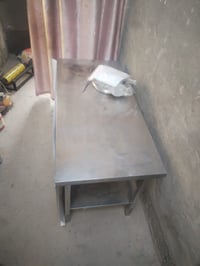 ميز سل ستيل السعر 125 07700666479