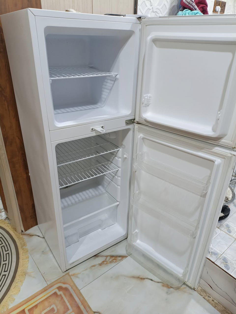 ثلاجه شرط على الفحص تجميدهه يخبل
وصوبه اخت الجديده للبيع


**إذا كنت صاحب هذا الإعلان وتريد حذفه لأي سبب، رجاءا أرسل رسالة إلى الدعم الفني**