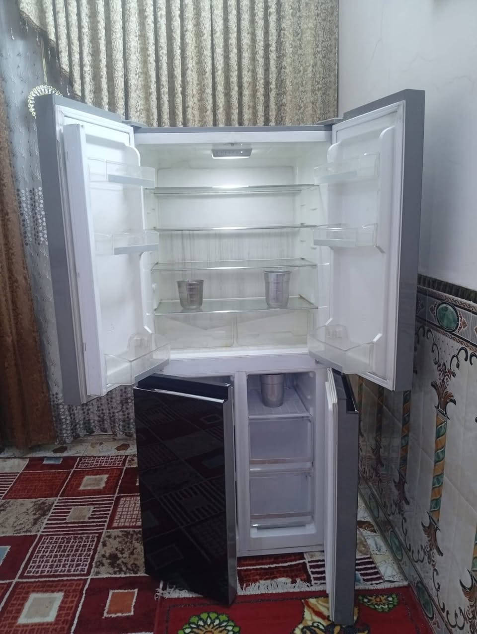 سلام عليكم ثلاجه مستعمله شي قليل البيع الستفسار على الرقم ***********
