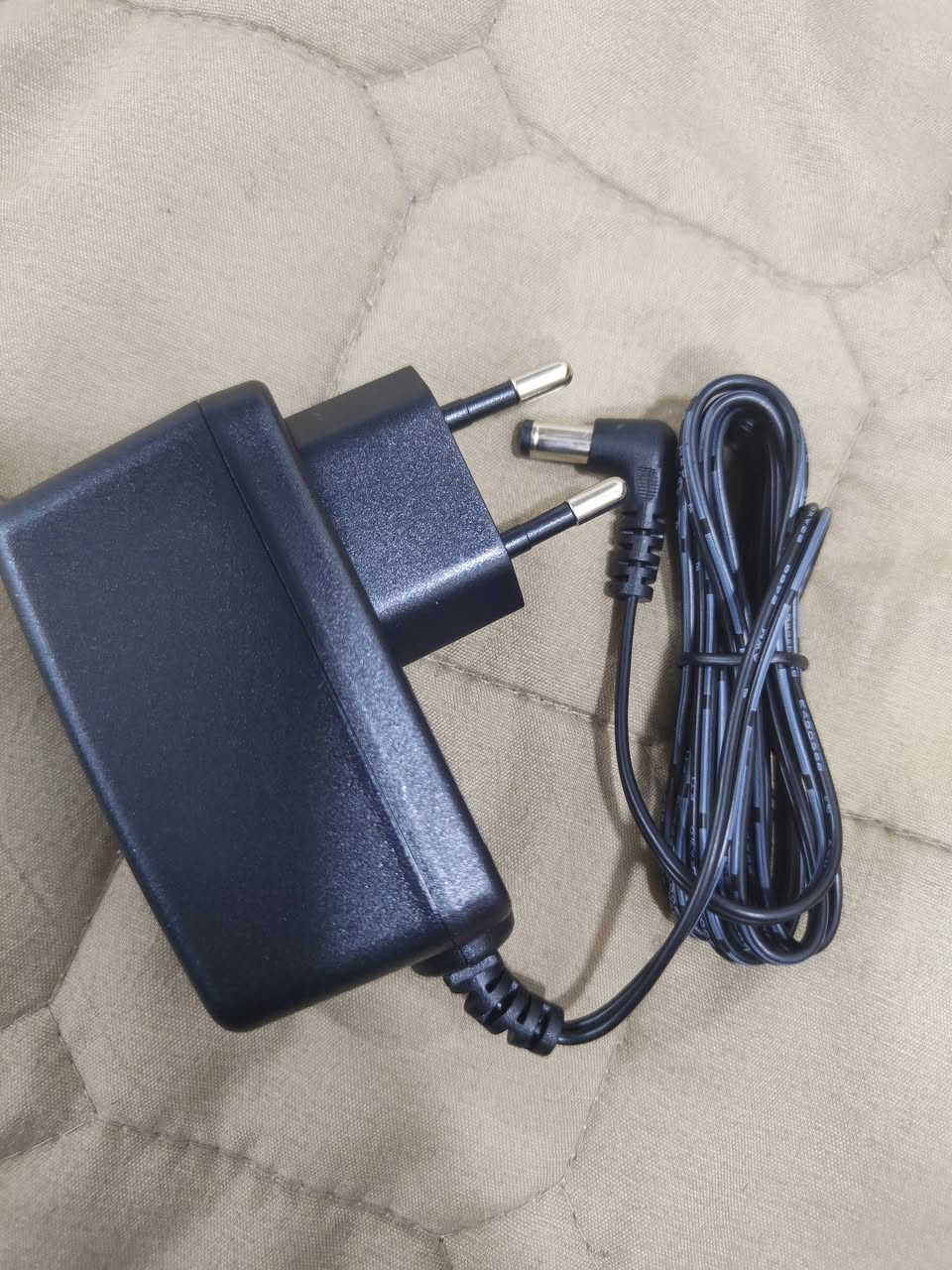 شاحن بهذا الشكل 10 مع توصيل


**إذا كنت صاحب هذا الإعلان وتريد حذفه لأي سبب، رجاءا أرسل رسالة إلى الدعم الفني**