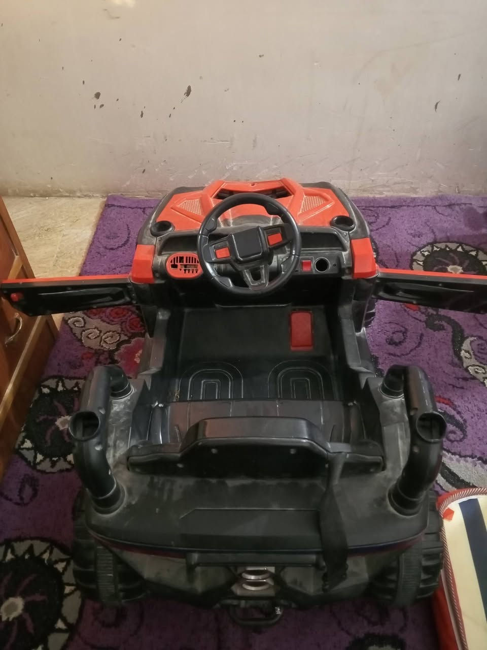 سياره اطفال نظيفه جدا السعر 25 الف مكاني بل الحبيبيه ***********
