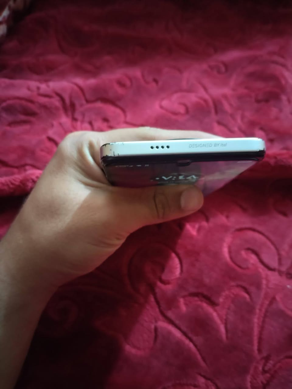 سلام عليكم
عندي تلفون (ايتل ار اس) 
تلفون نضيف وحلو كامرته واضحه وحلوه
بيه معالج بوبجي 60 فريم 
ذاكرته 256 
تلفون يخبل ضهر كزاز ضهره نضيف وحاطله هاي الزكه للحمايه
حماوه مابيه
رايده 170 وبيه مجال 
مكاني ( بغداد المعامل حي النصر) 
رقمي بس خط (***********) 
وشكرا لكم 💞🌹
