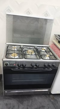 عشتار ميسري • فرن • السليمانية