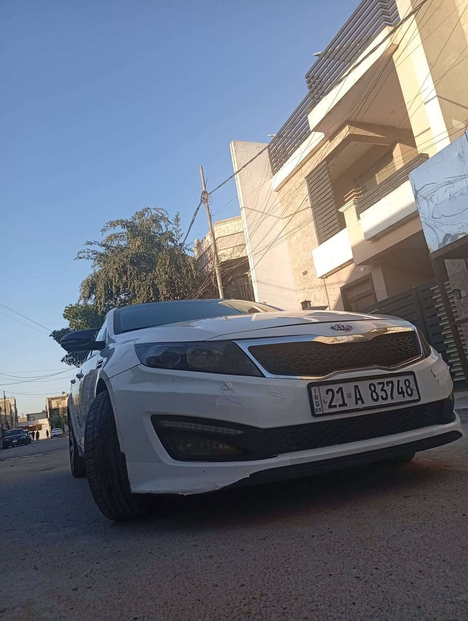 السلام عليكم
كيا اوبتيما خليجي ٢٠١١
فول مواصفات محرك ٢٠٠٠ 
بانوراما شفتات ستيرن 
تبريد بيانو قطعتين 
مراية شفط وإشارة بالمراية
كامرة خلفية حساس خلفي 
رقم سليمانية الدولي الجديد
باسمنا السيارة 
تريد تحويل تريد وكالة 
السيارة بيها اربع قطع صبغ بدون دواخل رش فقط 
مكاني بغداد شهداء السيدية 
قرب تقاطع الدرويش 
السعر /١٠٨ وبيها مجال بسيط
***********
