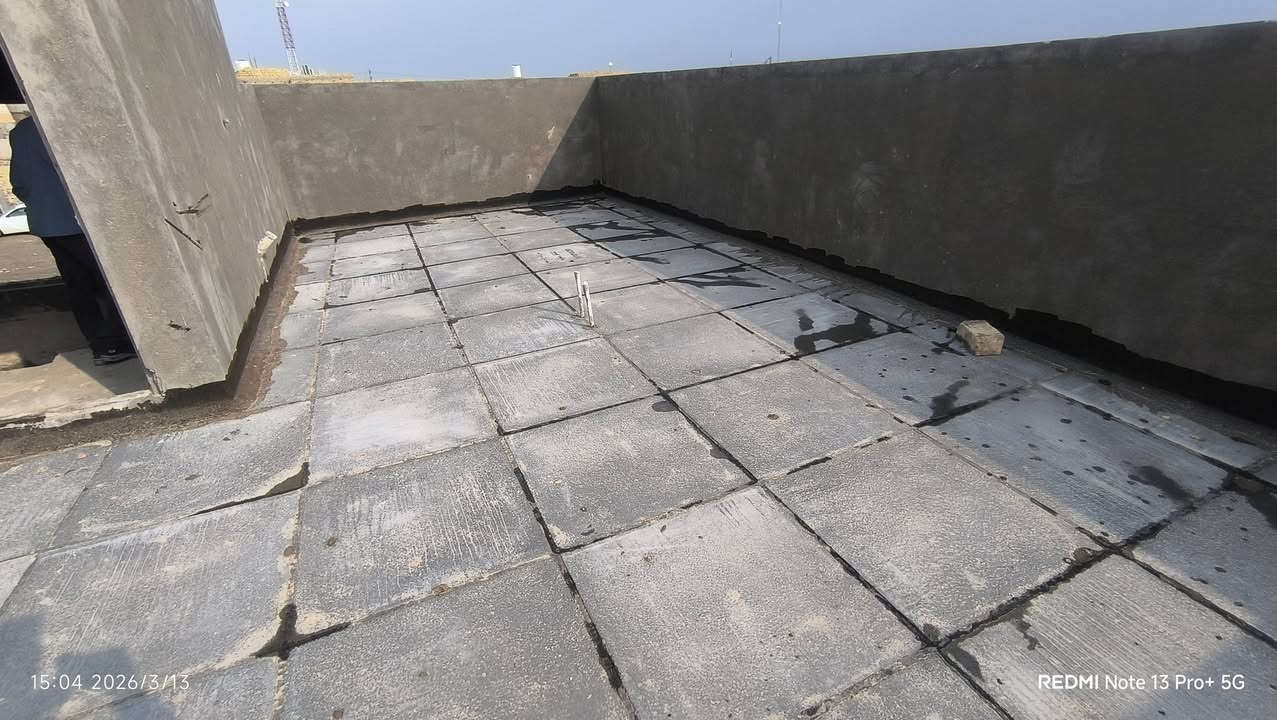 بيت للبيع طابو صرف 
بيت طابق واحد 
غرفتين 
صاله 
استقبال 
مطبخ حار بارد 
صيحات خارجي وداخلي 
مناور عدد ثنين
بيت جاهز سطح كامل شتايكر 
ماء ومجاري كامله درجه اولى 
عوزه بس بياض وارضيه يكمل البيت 
رقم صاحب المنزل  اي ستفسار        0787 391 1018
