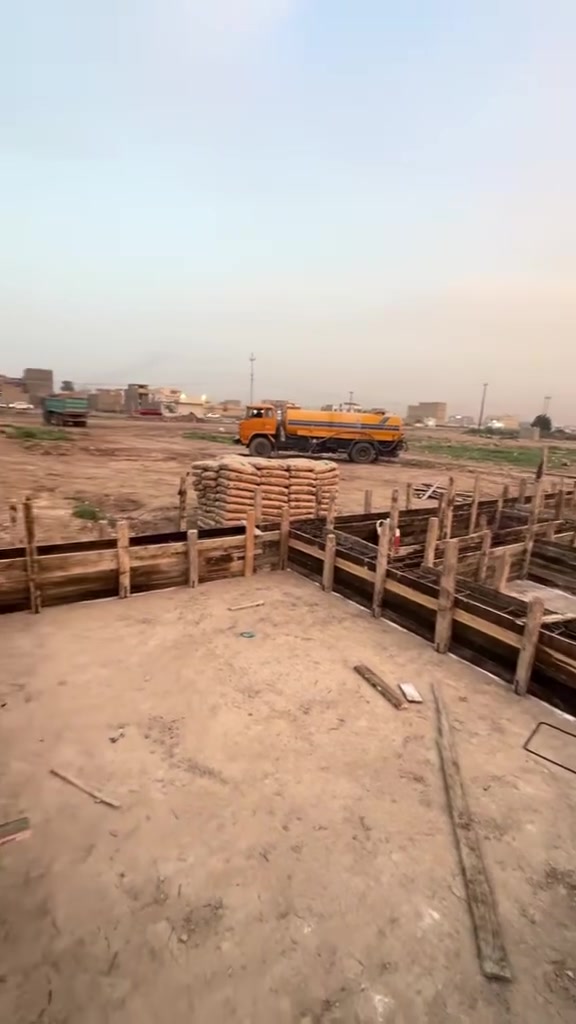 كافه المواد في منطقه الصابيات
وكافه انواع البناء 
هيكل /تسليم مفتاح /نجاره /صب/لبخ 
للستفسار ***********
