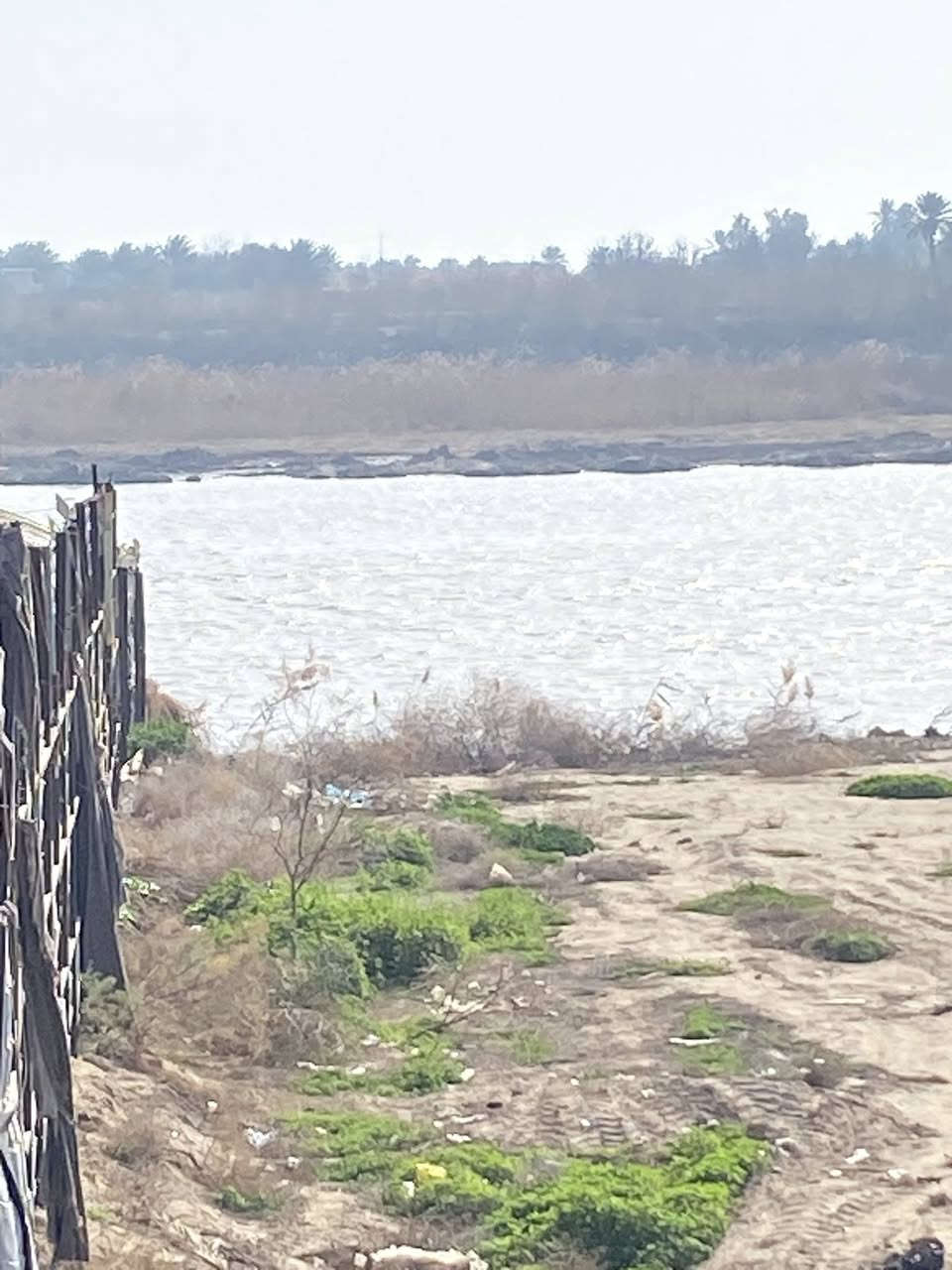 سلام عليكم نص دونم ال مساحه 1350متر ال نزال 125ال واجهيه 11بل مدائن تحديدن ال تويثه بيت كامل بي او وياا 2متر على ال شط مايه ضمن ال كاع خدمات أكمله من تبليط من اناره مكانه حلو وجه على ال شارع ال سعر خاص انتصل او تدلل ***********
