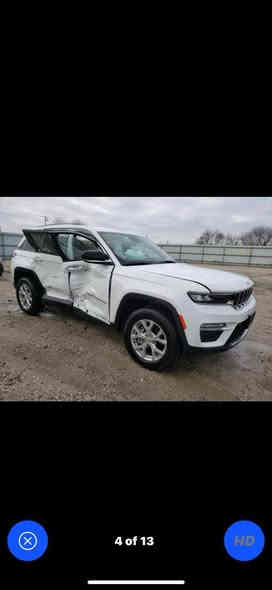 السلام عليكم جيب لاريدو للبيع موديل 23 على حادثهه ممصلحه السعر    ٢٤٠    ***********
