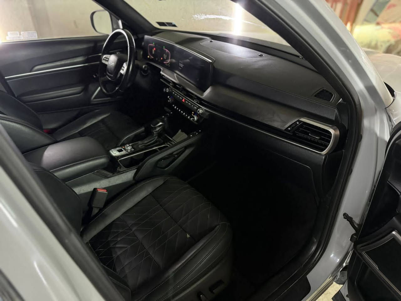 KIA TELLURIDE
كيا توليراد فول مواصفات EX 
موديل 2024
لون سمنتي 
فتحة سقف 
مري شفط
اشاير بلمري
رادر امامي خلفي 
اربع تحكمات 
كشنات Vip منفصل سبعه راكب 
اربع وضعيات قياده
قبق جنطه كهرباء 
كشنات جلد +كهرباء 
شاحن لاسلكي 
ويل اسود كروم
ماشيه 25 mi 
سياره نظيفه جداً دخول جديد  
السعر المطلوب 265$
*********** متوفر واتساب كربلاء, العراق
