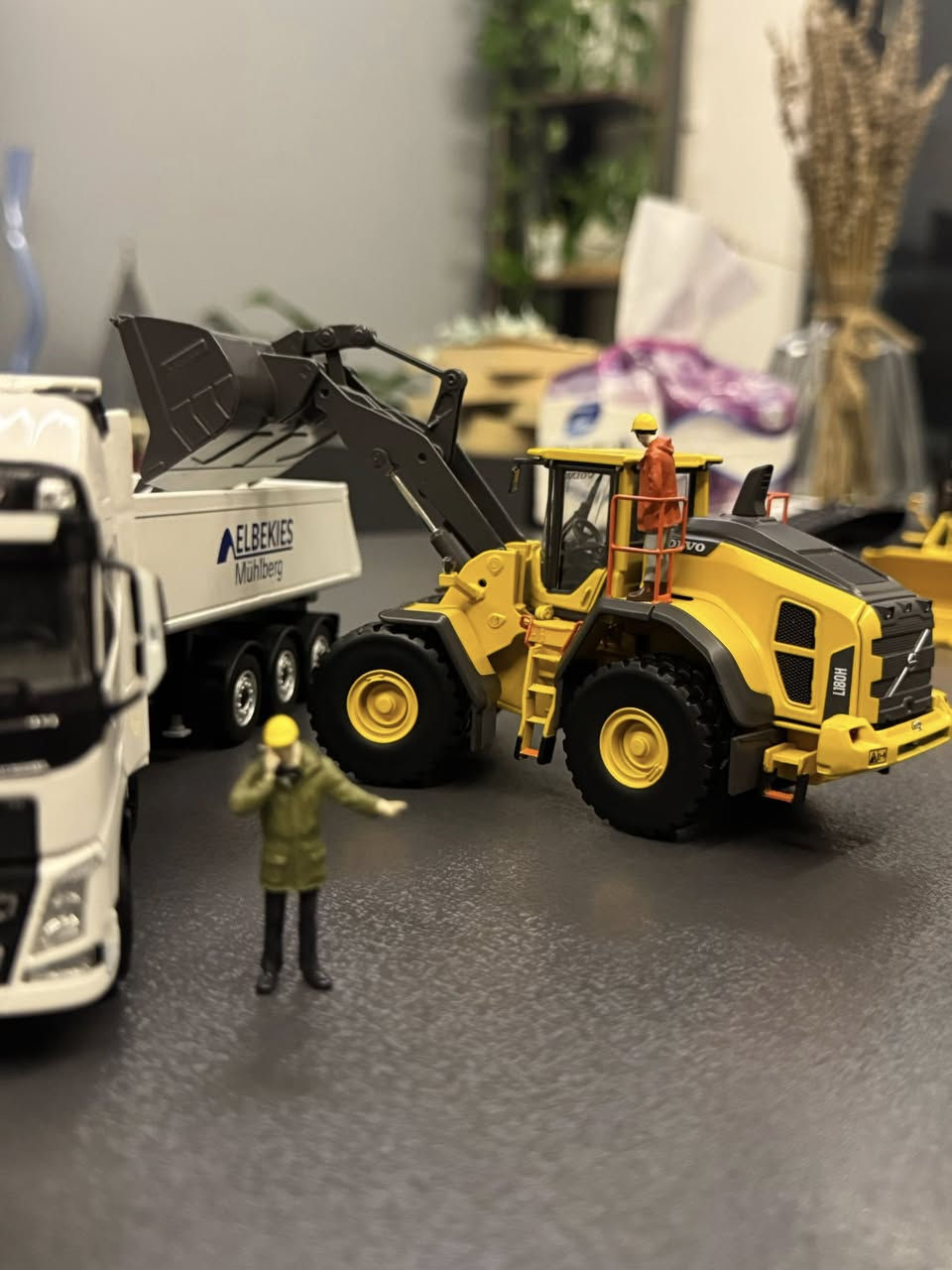 VOLVO


**إذا كنت صاحب هذا الإعلان وتريد حذفه لأي سبب، رجاءا أرسل رسالة إلى الدعم الفني**