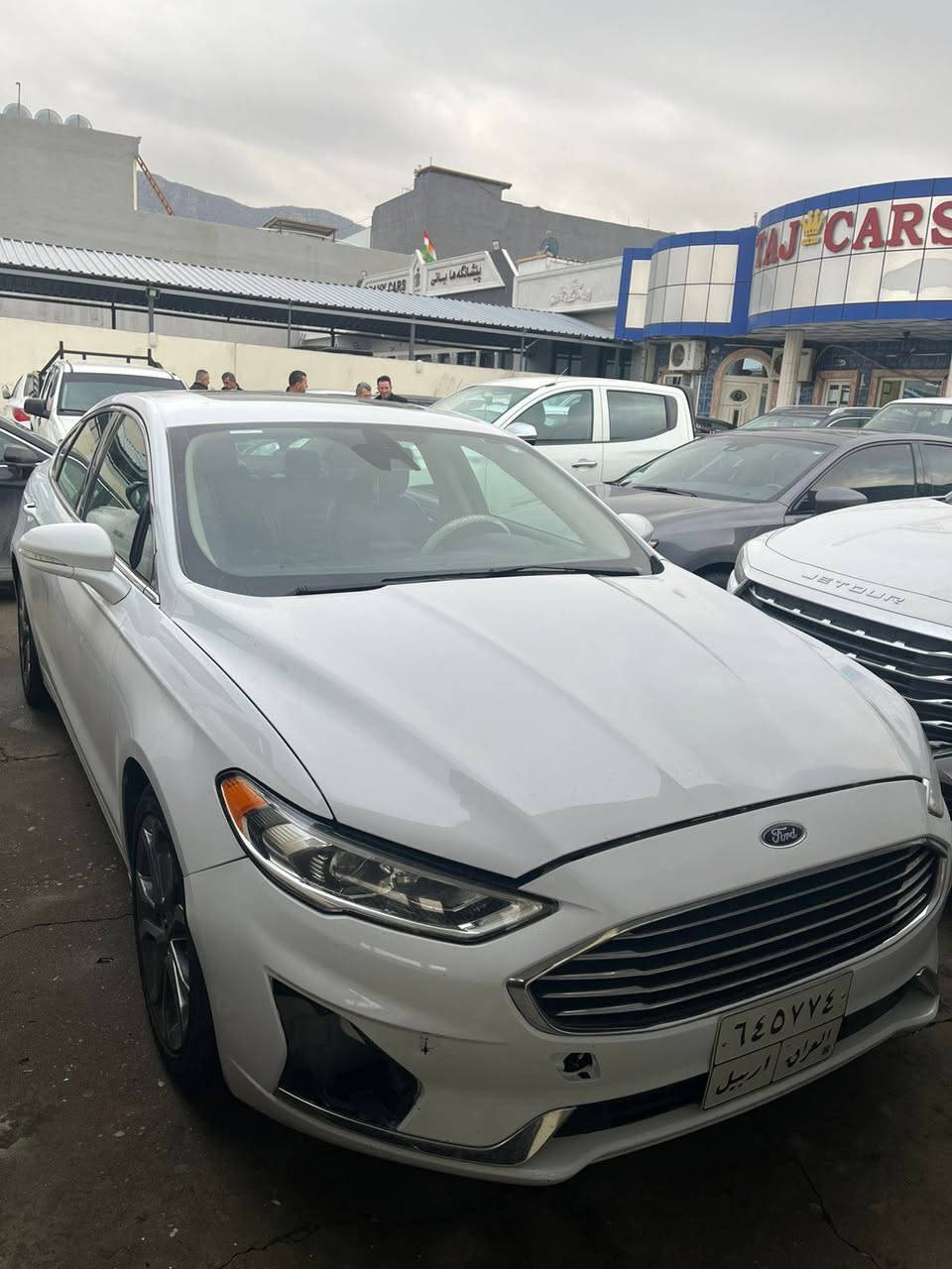 السلام عليكم...
فورد فيوجن  SEL
الموديل :- 2019
حجم المحرك :- 1500 تيربو 
المواصفات :- بصمة ابواب امامي/ بصمة تشغيل  / فتحة سقف / كشنات جلد وكهرباء /كشنات هيتر / كير ماوس / رادار امامي / تحديد مسار / تشغيل عن بعد
 ..وباقي مواصفات الSEL المعروفة 
السعر:- $13,500 وبيها مجال تعامل
الممشى :-  107000 ميل  وقابل للزياده
الضرر ربع بوند صبغ بدون ايربك 
 مكانين تعديل بارد والدعانية الخلفية
 تحويل مباشر  
للمزيد من المعلومات الاتصال على الارقم ويوجد واتس اب :- 
***********
