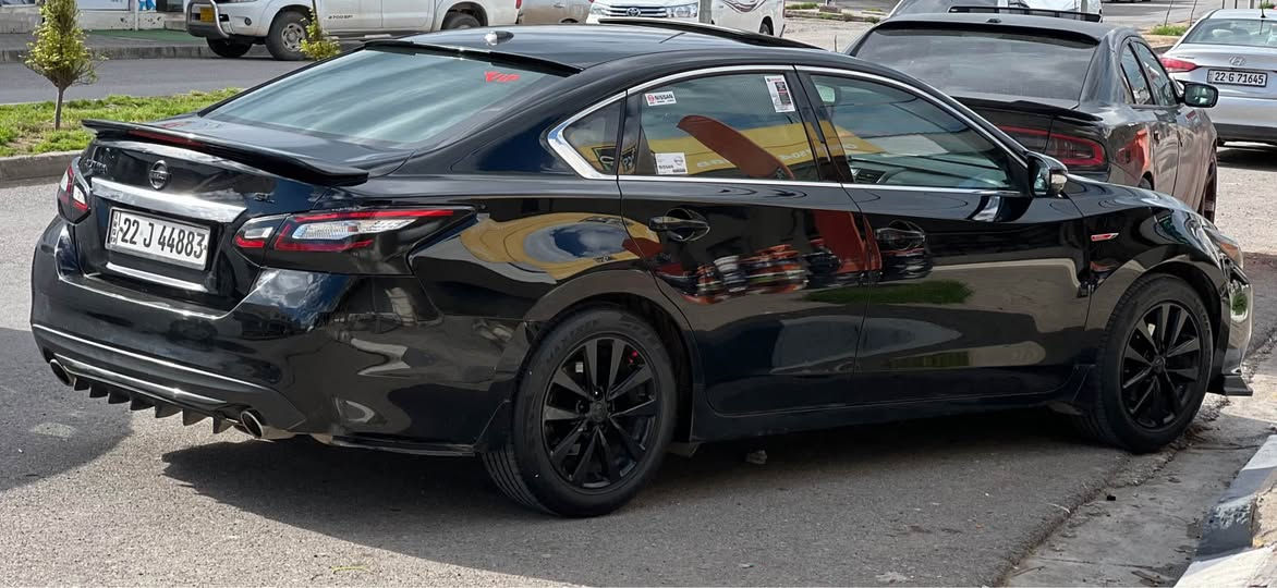 ئالتيماموديل 2016مواسةفات SL فول مواسةفات دوپارةجةى بوياغة سةنةوى رةقةم هةموى نويية سعر122 ژمارةى موبايل *********** أربيل, العراق
