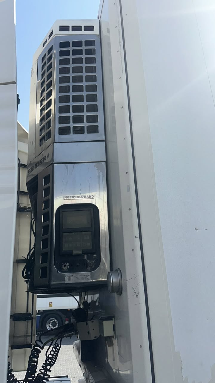 سلام عليكم 
براد اشمتز جديد شاصي 
كامل حداديه اردنيه 
جهاز ينمر الكاتم شاشه جبيره 
تخم تاير دسك ابريك مكان اليوسفيه
السعر 135 وبي مجال  
اي ستفسار اتصل *********** وبي وتساب
