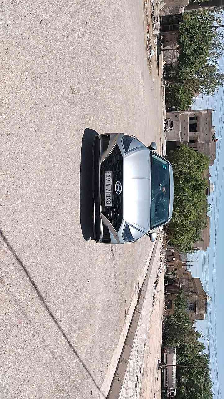 أسلام عليكم
سوناتا 2021 للبيع
محرك 2500 
رقم كربلاء رقم انگليزي بسمي
سنويا لل2030 داخله هزه جديده

فول مواصفات عده الفتحه يعني بصمه تحكمات رادارات

 حساسات مانع انزلاق قياده ذاتيه توقف ذاتي صندوق ذكي فتح عند الاقتراب بصمه صندوق وبصمه ابواب

 تشغيل عن بعد كشنات كهربائي والتبريد منضومه كامله جديده وبيها ضمان

السياره حادثها من أمريكا نص جاملغ الأمامي وصعد عل بنيد وبيها الجاملغ الخلفي يم قبق البانزين فقط تجي ابيع لك 3 قطع كاملات أفضل وشرط عل سونار غير هذا ما بيها السياره أستخدام شخصي ماشيه 60  يعني بعدهي جديده وشرط كفاله المحرك والگير والكهربائيات والحداديه وكل السياره ما ناقصها اي شي 

مكان السياره كربلاء المقدسة

السعر 137 وبيها مجال
للتواصل فقط اتصل ***********
