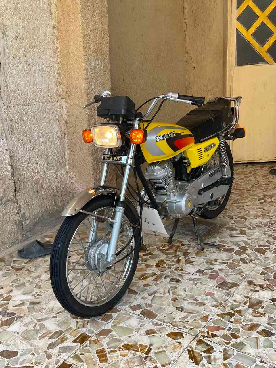 سلام عليكم نامه ٢٣ نضافه فول اوراق برغي ماعيزه لتكلي شبيه كهربيات كله شغاله 
دبل إشاره 
تانكي جديد شلامجه
دراجه ٣احرف 
مكانه حله مركز حي عسكري
شراي ينتصل ***********
 سعر ٥٥٠ مجال حك جيه بس
