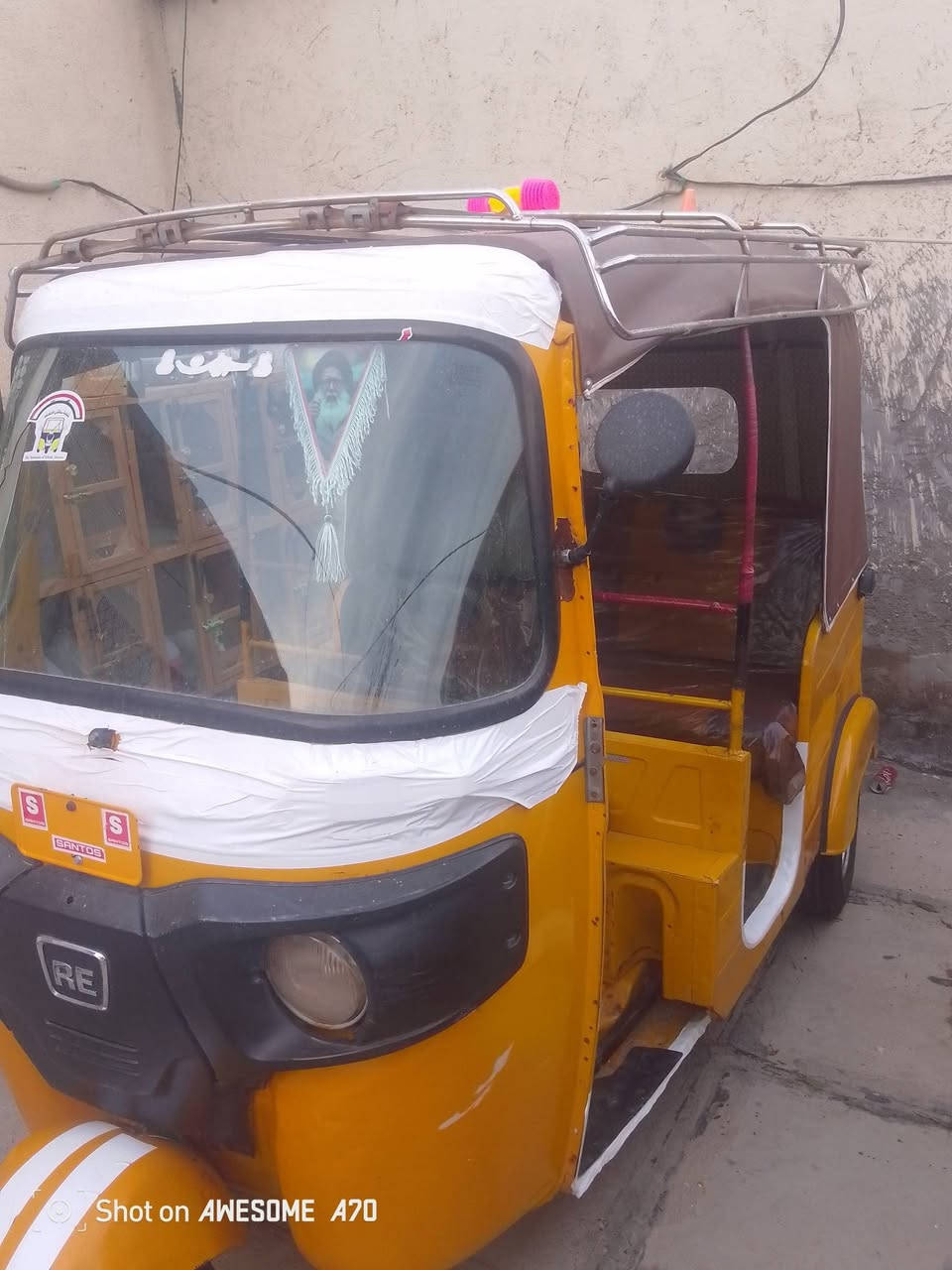 تكتك اللبيع مديل 19رقم بصره تحويل ثاني يوم كفاله ماعده طكه بل بك لايت سعره 4200وبيه مجال شراي يخابر بكاني عماره ميمونه ***********
