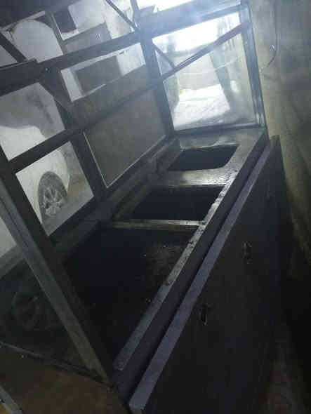 للبيع غراض مطعم وعرابانه بركر
كابسه مال صاج غازيه 125
حمايه مال تمن ريزو 100
عربانه بركر شوايه + طباخات عدد2 السعر  325
العنوان حي اور /***********
