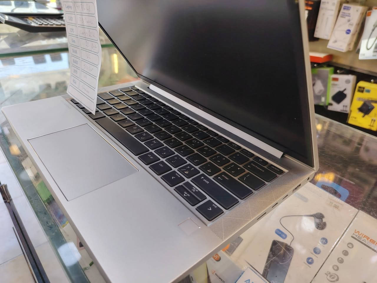 🌟✨ وكل عام وأنتم بخير زبائننا الكرام ✨🌟
🔥🔥 عرض خاص لدى مكتب صدف 🔥🔥
💻🖤 HP EliteBook 830 G8
📋⚙️ المواصفات:
🔹 🧠 المعالج: Intel Core i5
🔹 🚀 الجيل: 11th Gen
🔹 💾 الذاكرة: 16GB DDR4
🔹 ⚡ التخزين: 512GB SSD
🔹 🖥️ الشاشة: 13.3" Touch
🔹 🎨 الدقة: Full HD
🎁📦 الملحقات:
✅ 🔌 شاحن أصلي
✅ 🎒 حقيبة
✅ 🖱️ ماوس
💰💵 السعر: 400,000 دينار عراقي فقط
📍🏢 العنوان:
المجموعة الثقافية – مجاور شركة طاقة
🚚📦 خدمة توصيل متوفرة إلى جميع محافظات العراق
📞☎️ للاستفسار والطلب:
***********
🌹 أهلاً وسهلاً بكم في مكتب صدف 🌹

