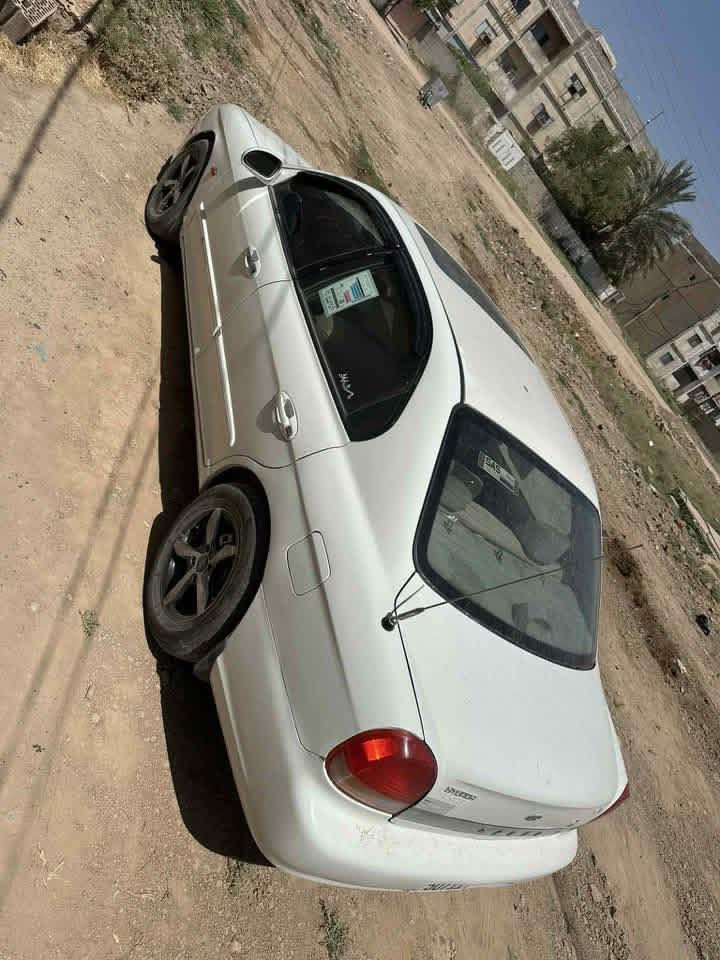 سوناتا 2001 محرك 6 كير أوتوماتيك مكفولات مصبوغه حزام بدون اي ضربة مكفولة من تكم شواصي كص بشرط انطيك بلاي بانزين نوزل السيارة رقم ديالى دولي شرط التحويل السيارة كاملة مكمله السعر 63 وبيها مجال ***********
