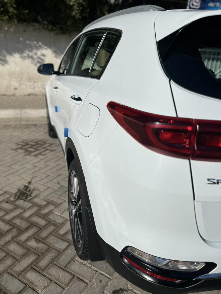 السلام عليكم
كيا سبورتج موديل 2020 كفالة عامة من بارد وصبغ وتبديل  وفتح ماشية 38حقيقي السيارة علة وضع الشركة العدة ما مفتوحة والسبير ما نازل 
جاهزة من كلشي 
السعر 205وبيهة مجال بسيط 
العنوان الشعب شارع الاسواق
***********
