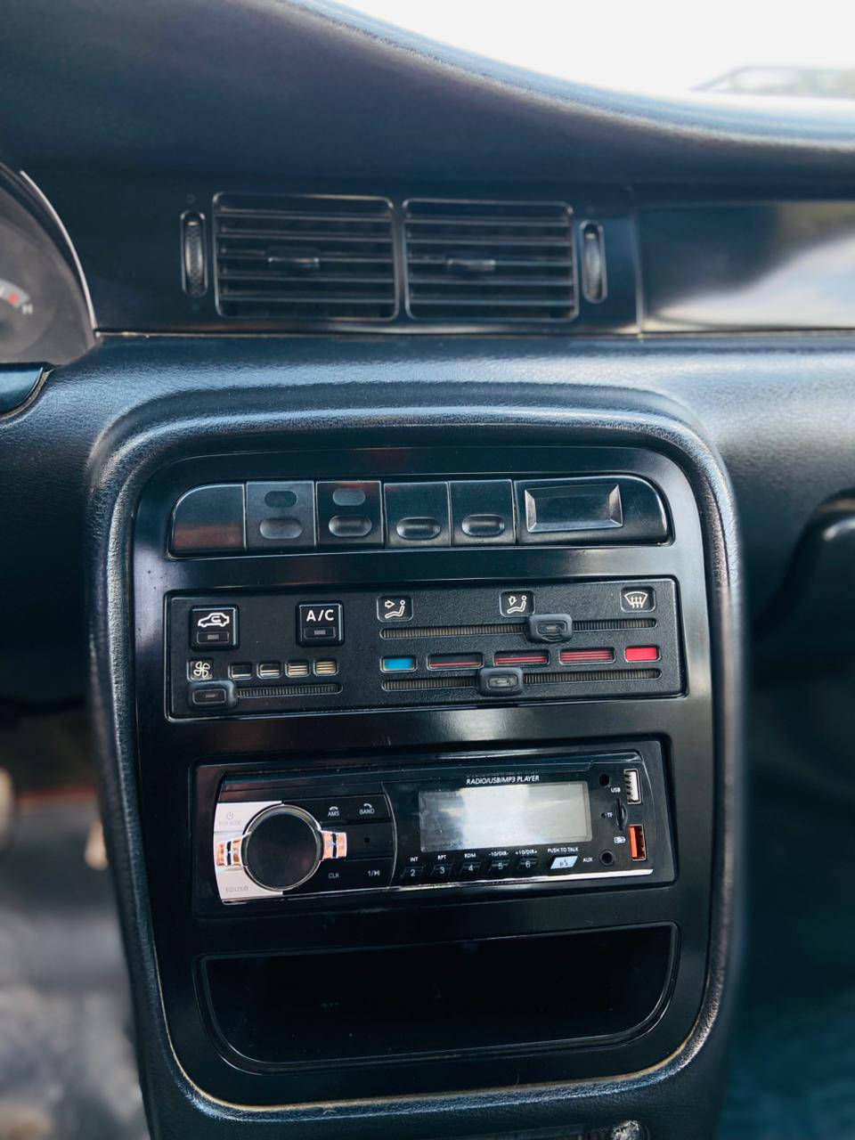 سمند موديل 2009 بغداد بسمي تحويل ثاني يوم مصفره هيئة وغرامات سياره جاهزه كهربائية شغاله حدديه جديده تخم تاير مكينه بيه بخار قليل كير مابيه شي مكان السياره بل حله مركز مدينه السعر 32 وبيه مجال رقمي ***********
