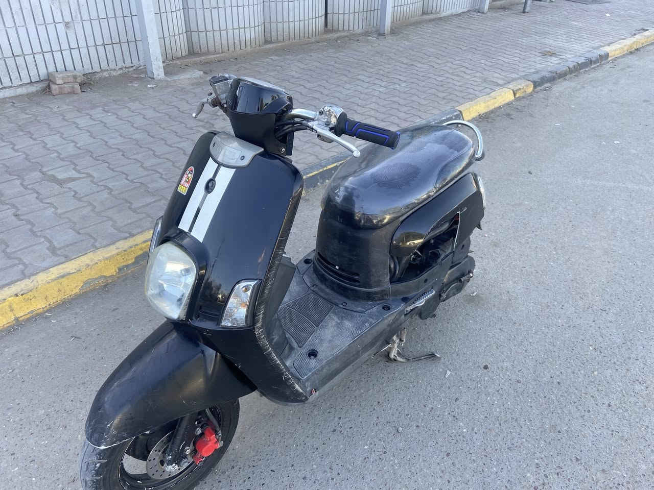 سلام عليكم دراجه بوليس للبيع مكفوله بس كفر مكسور السعر خاص ***********
