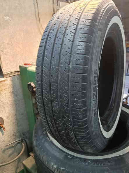 .
السلام عليكم تايرات للبيع 
الحجم 215/75/15
العدد3
لا ركه ولا فتيله 
السعر 75
العنوان بغداد مدينه الصدر 
***********
