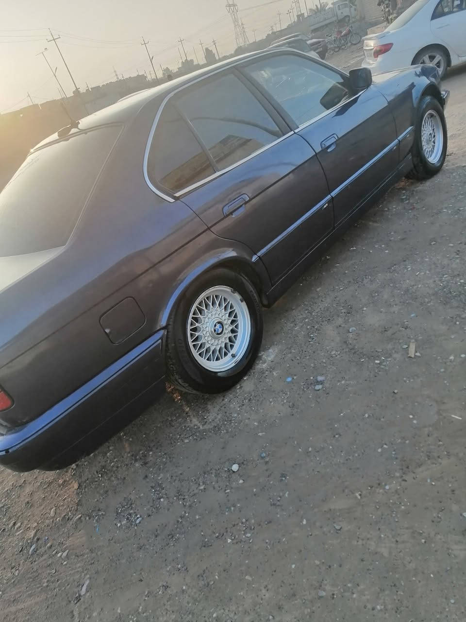 السلام عليكم بي ام 525 كبس كير عادي موديل1992 بلادي تبريد مربوطه منضومه بس ميشتغل صدر امامي خلفي جديد تخم تاير دوشمه باتري اول مرة تنصبغ بدون معجون رقم نينوى كمرك مدفوع سنويه ضايعه بيه واجه وكتاب فقدان غرفته حلوة سيارة نصبته فول لحيه جديدة حواجب جدد كهربائيات لايتات عالي ناصي اشاير بكات كله فول مسجل سستم صوت دمام مراوس فقط مكان بيجي ***********
