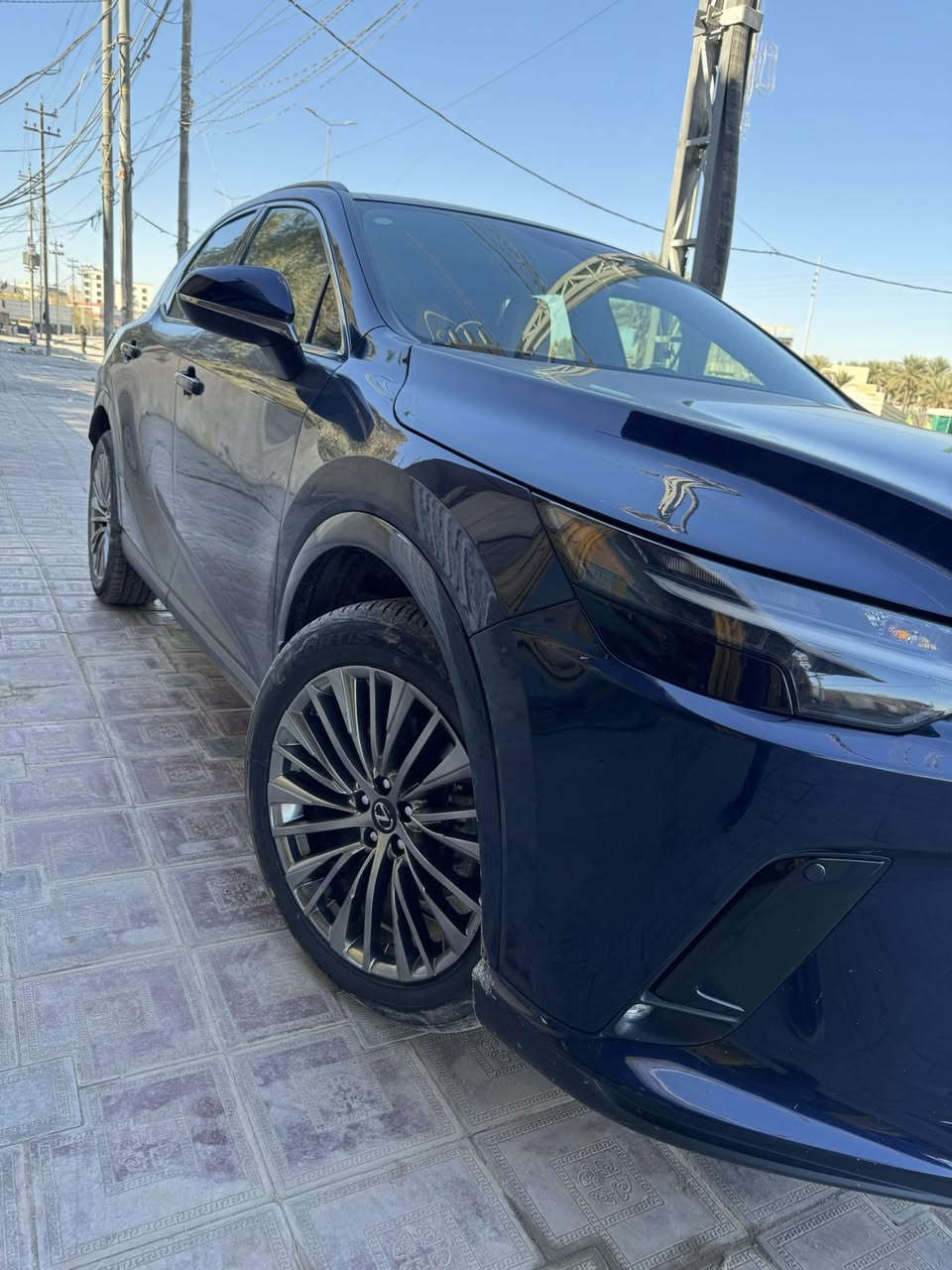 لكززRx 350 هايبرد
السيارة اخت الزيرو
هزه وسنوية جديدة
مواصفات فول على وضع الشركة
السعر ٤٢ الف دولار
*********** مكاني كربلاء
