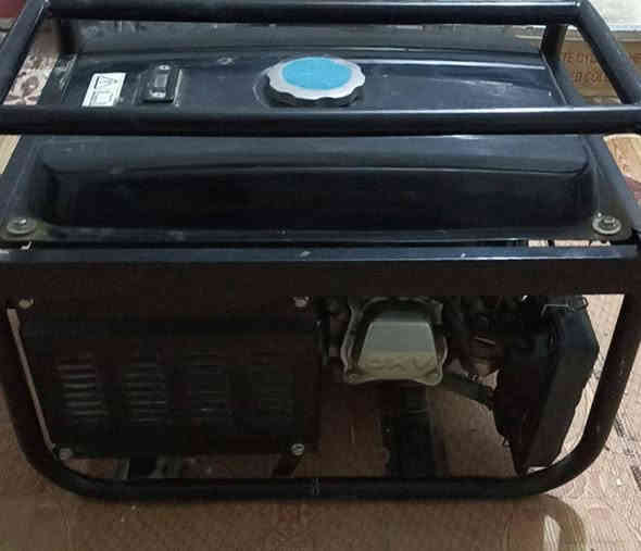 مولدة ASITRA الكورية – 3 كيلو واط
 قدرة تشغيل 3.0kW وأقصى 3.5kW، تشغل حوالي 13الى 14 امبير 220V وتردد 50Hz، تعمل بالبنزين، مزودة بقاطع حماية ومقياس فولت وتحذير انخفاض الزيت، رقم الموديل 10880. 
للتواصل مع
 رقم: ***********
