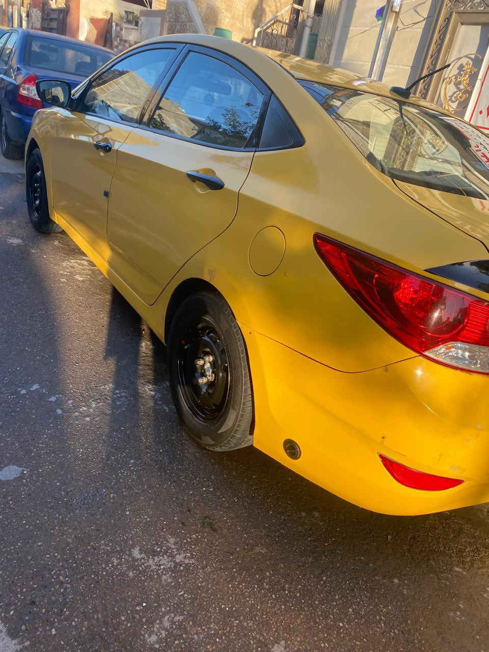 السلام. عليكم
اكسنت 2014 امريكي Gdi1600
بدون حادث سرقه بنيد وقبق جنطه
صار بيها طخه بلجاملغ الايمن كما موضح في الصور
بيها منضومة غاز 
جواها تخم تاير جديد
السياره عليها ادامه كامله من نوزلات من بلكات عبوه كامله مال فيتبم''
مصفره هيئه وغرامات كلشي ماعليها هزه جديده لوحات انكليزي
السياره جاهزه من كل النواحي كبل للشارع مكاني بغداد
السعر82ورقه وبيها مجال بصيط 
***********
