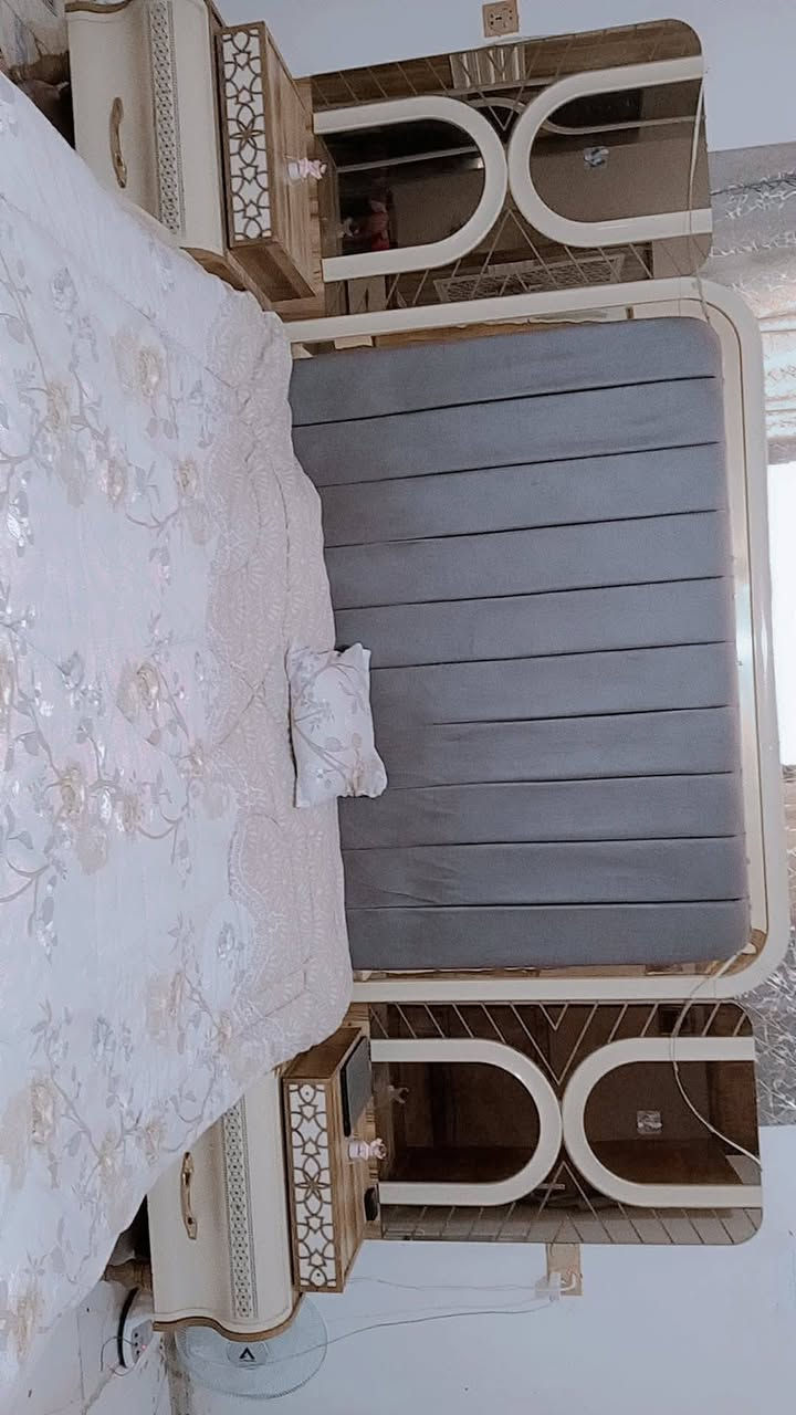 غرفة بعدهة جديدة ماخذية مليون وربع رايدهة 800مع مجال للشراي بس شي بسيط انزل


**إذا كنت صاحب هذا الإعلان وتريد حذفه لأي سبب، رجاءا أرسل رسالة إلى الدعم الفني**