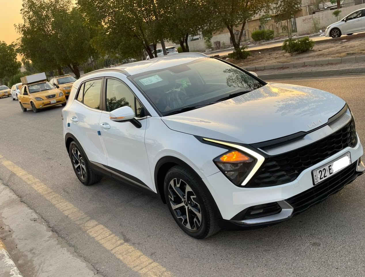 سبورتج للبيع موديل 2022 ماشيه 134 كيلو سعر 173 ورقه بيه مجال بصيط موصفات فول ماعده بنرامه وجنطه كهرباء رقم اربي بسمي 

سياره بدون صبغ بدون فتح مكفوله من فتح المكينه ولكير 

مكفوله من اي نقص 

سياره بيه 4 قطع بارد قطع ازغار وبيه تكحيل كارت فقط 

سياره حلوه ونضيفه ممتعوب ع ايدي من هيه زيرو 

سياره مال شركة نمنم (ممتواجد ع فيس هـ ***********)

سياره متوجده ابغداد البياع فقط بيع بدون مراوس
