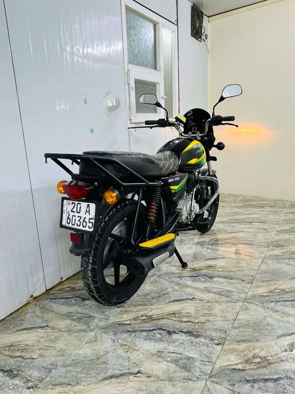 يا الله اسلام عليكم شباب بيع بل نقد وبل قصط ماستر رافدين فقط او مراوس حسب القناعه  درجة بوكسر موديل 20 دراجه بجيس شرط نضافت 22 جيب فيتر وافحص شرط لا صوت ولا تبخير السعر مليون و 550 وبيها مجال بصيط حك الجيه العنوان ديالى بعقوبه بهرز الرقم ***********
