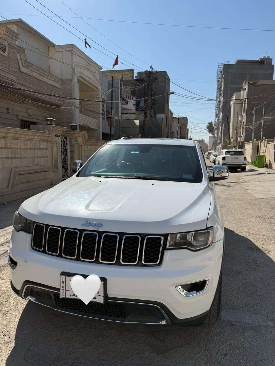 السلام عليكم
جيب كراند شيروكي موديل 2020 وارد امريكي
كامل التفاصيل التواصل
***********
