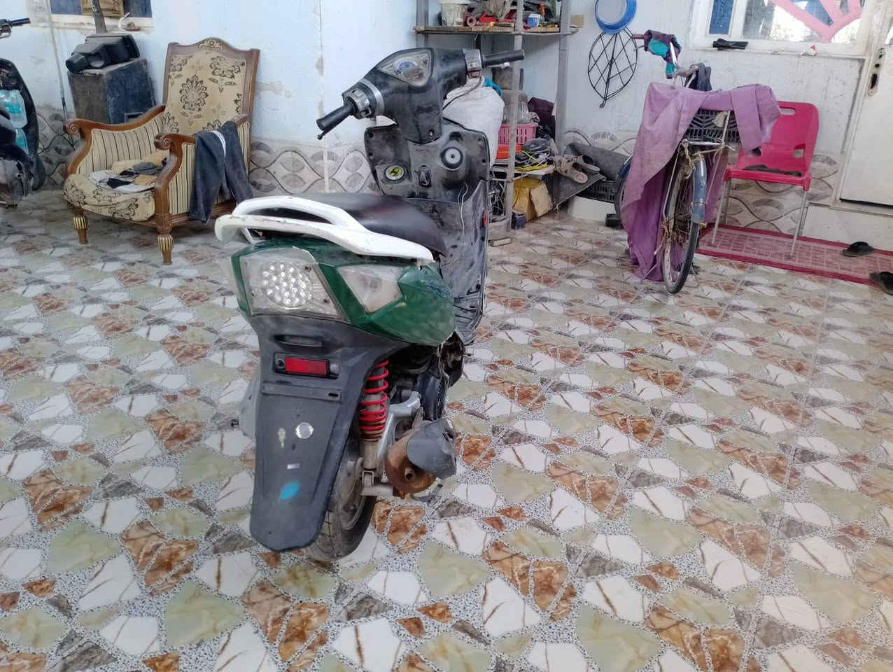 سلام عليكم دراجه كامكو نطفت وحدهه ابيع كومه حديد السعر ٢٥٠ وبيهه مجال الشراي ***********0 مكاني بصره كرمه  إذ علي اذ اكو مراوس اروس
