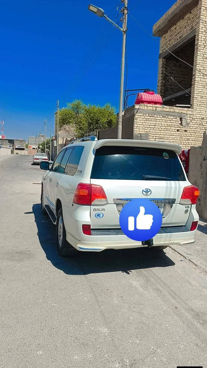 سلام عليكم لاندكروز 2011 ستينيه 8سلندر 
ادوات ادوات للبيع فقط السعر 170 
مكانها بصره 
***********
