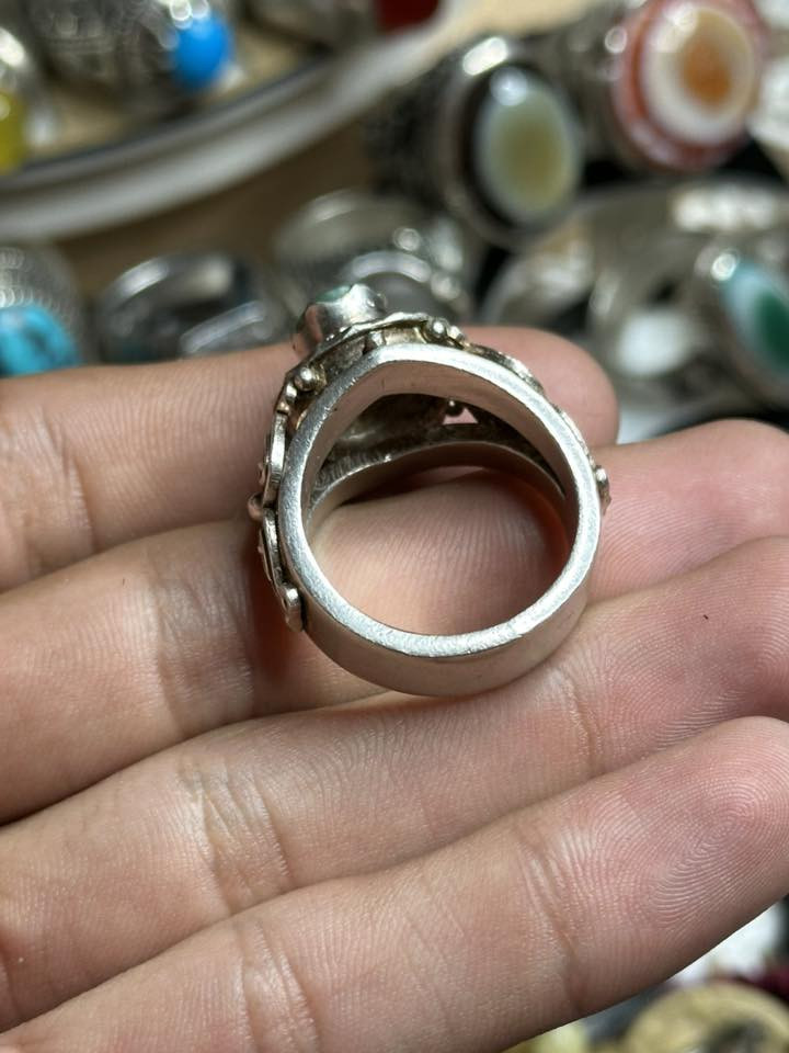 زمرد هندي صياغة يدوية ثقيله يوجد توصيل


**إذا كنت صاحب هذا الإعلان وتريد حذفه لأي سبب، رجاءا أرسل رسالة إلى الدعم الفني**