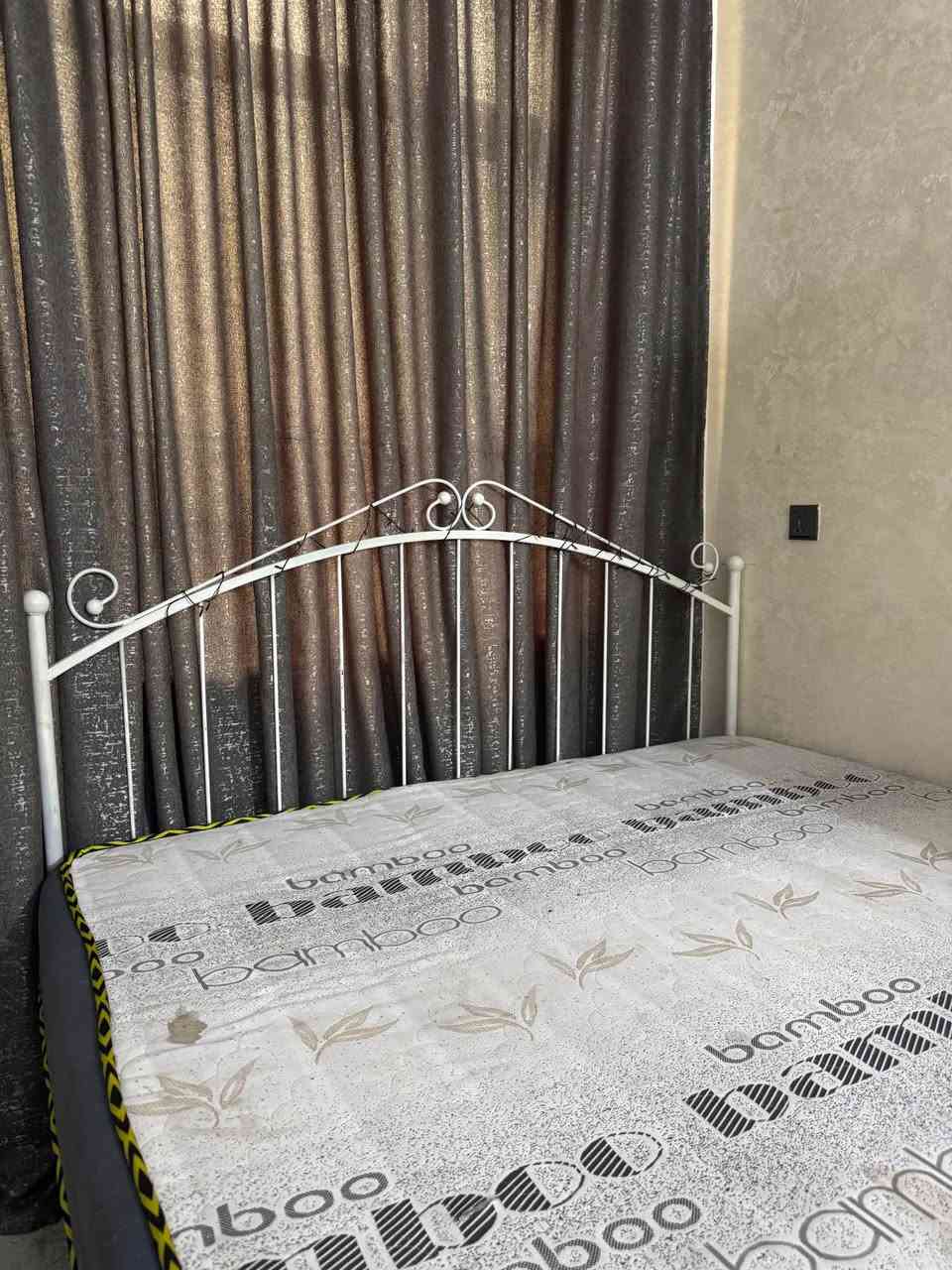 سرير نفرين حديد ماركة استعمال قليييل مع دوشك طبي اصلي الي بي عدة طبقات للبيع 
المكان شارع فلسطين 
للاستفسار على الخاص او اتصل على الرقم 
*********** بغداد, العراق
