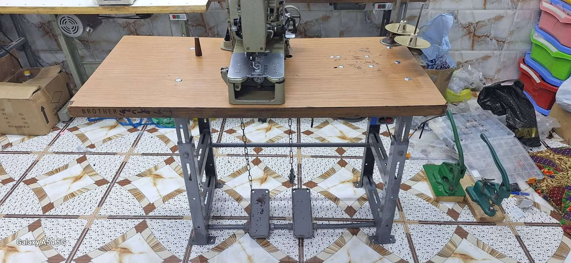 سيت مكائن دكم 
المكان فلوجة سوق الحميدية/
خياطة الحميدية
***********
***********
***********
حامد
