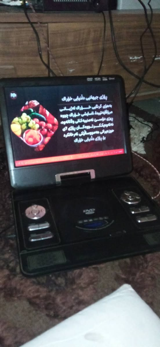 ئەو شاشەی دیڤیدییە بۆ فرۆشتن زۆر نوێیە دەتوانی سەتەلایتیشی پێ وەرگری نرخی ١٥هەزار قوفڵی شوێن سەنگەسەر+رانیە *********** رانية, السليمانية
