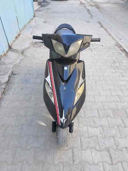 سلام عليكم دراجه ماكس ثعلب كلش حلوه ونضيفه مناقصهه شي مال جناي لا تنقيص ولا نضوح دراجه كلش حلوه ومتعوب عليهه سلف هندر اشاير كلهه شغله السعر 600العنوان بغداد الحريه الشراي يتصل ***********
