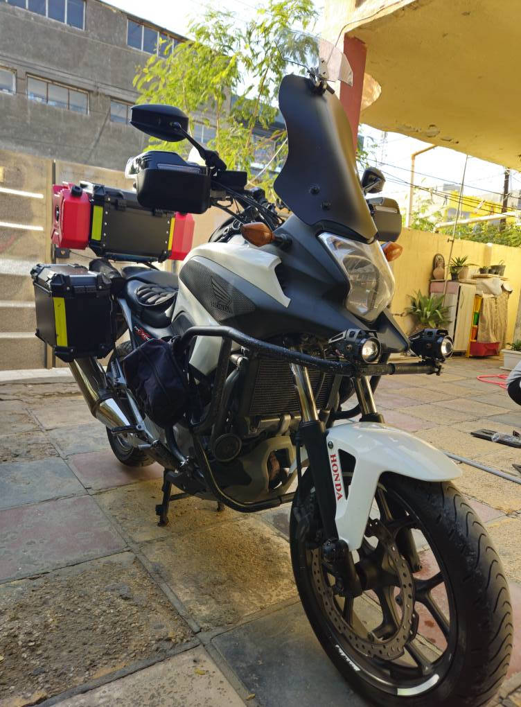 Honda NC 700x للبيع

هوندا انسي ترحال للبيع بسبب الانشغال بالعمل

دراجة مصروف عليه اهواي
اي نقص ما بيه
كل غراض الترحال بيه وهدايا اضافيه بعد وياه

اطلع بيه مرتين بالسنه سفرات

محرك 700
 نسخة الاكس يعني الادفنجر تصير مواصفات
اعلى من نسخة الاس مال شارع

دراجة اعتمادية وسرعه 190
وقوة حصانية عالية مال ترحال

ماكو اي حماوة ووزن مناسب

مصروف عليه جامة امامية تفصال خاصة للترحال

درع وقواعد ب ٥٠٠ الف

جنط ترحال ب ٥٥٠ الف

دبات بانزين جدد ب ٧٠

دبل خلفي جديد

ادامة كاملة

لايتات وبلوجكترات مال ترحال

وبعد بيه غراض مثل الي بالصور 

نوزل نكرة تشتغل

دراجة مكفولة من كير ومحرك وكهربائيات اكيد

موديل ٢٠١٢

دراجة مرقمة واسط باسمي تحويل باي وقت

ماشية تقريبا ١٠٠ الف وشوية

مكاني بابل المحاويل

السعر 45 ورقة وتسوة اكثر
وبيه مجال بسيط للشراي والطيبين

***********
واتس وخط

وشكرا

