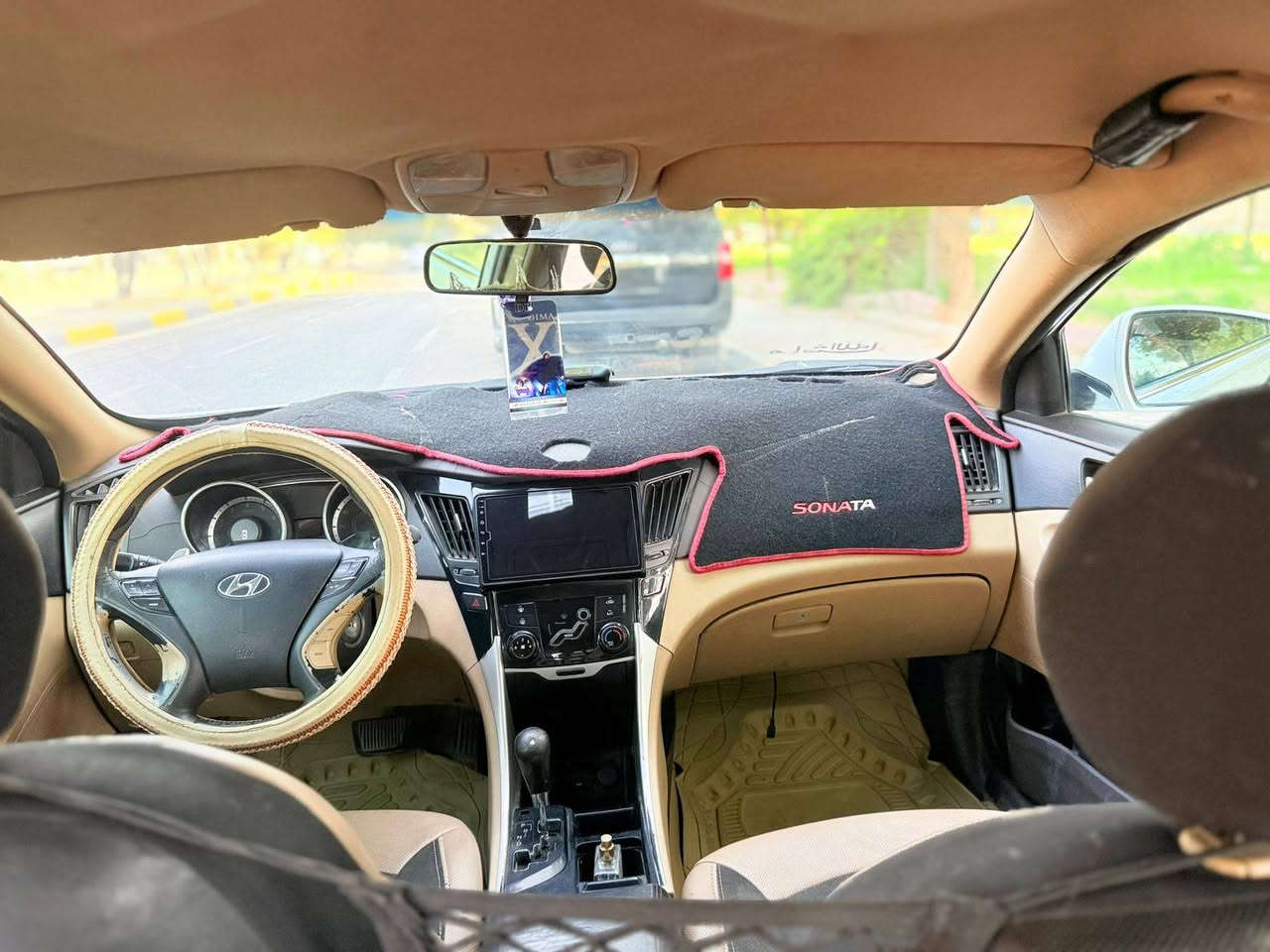 سوناته موديل 2011سعر 104خليجي مكفوله من ضربه بيه رشات صبق بصيطه مواصفات شاشه كبيره كامره دواره تحكم استيرن مثبت سرعه داخل بيجي حساسات أمامي  خلفيه محرك وكير مكفولات محرك 2400دوش  تبريد ثلج قطعتين تبريد منضومه غاز ٦٠ التر انسه صرف حداديه ربل جديده تخم تاير مكان سياره كربلاء المقدسة الاستفسار ***********
