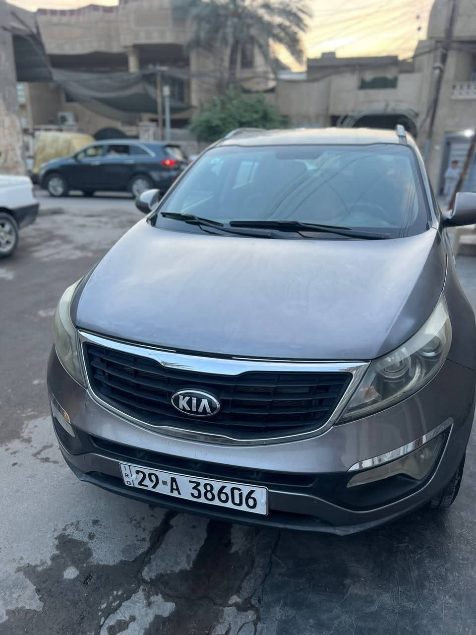 السلام عليكم 
سبورتج موديل ٢٠١٥
رقم واسط خليجي 
بيهه ٣قطع صبغ بدون ضرر 
السعر ١٢٥
***********
العنوان بغداد
