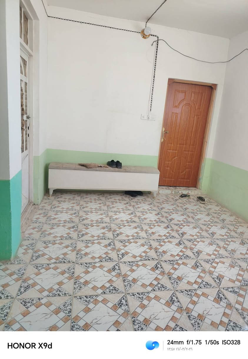 دار للبيع
المساحه 120 م ركن مربع
النجف الاشرف
حي الرحمه شارع الكيات
البيت طابقين
قريب المستوصف يحتوي على غرف نوم عدد اربعه
الطابق الاول غرفه وصاله ومطبخ واستقبال
الطابق الثاني غرفتين وصاله وصحيات
الطابق الثالث سطح ودرج التشاريف وبيتونه وغرفه
السعر معروف 55 وبي مجال قابل للتفاوض
مكتب سور النجف نهايه شارع 20
راسل الصفحه او اتصل على هاي الارقام واتساب٠***********
***********
