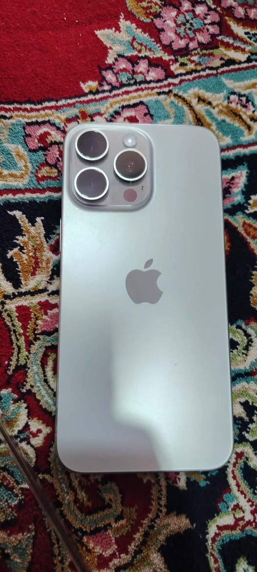 ايفون 15 برو ماكس ذاكره 256 بطارية ‎%‎90 كارتونه وكيبل ويا الجهاز جديد شخط مابي السعر مليون و150 وبي مجال رقمي *********** مكاني كربلاء
