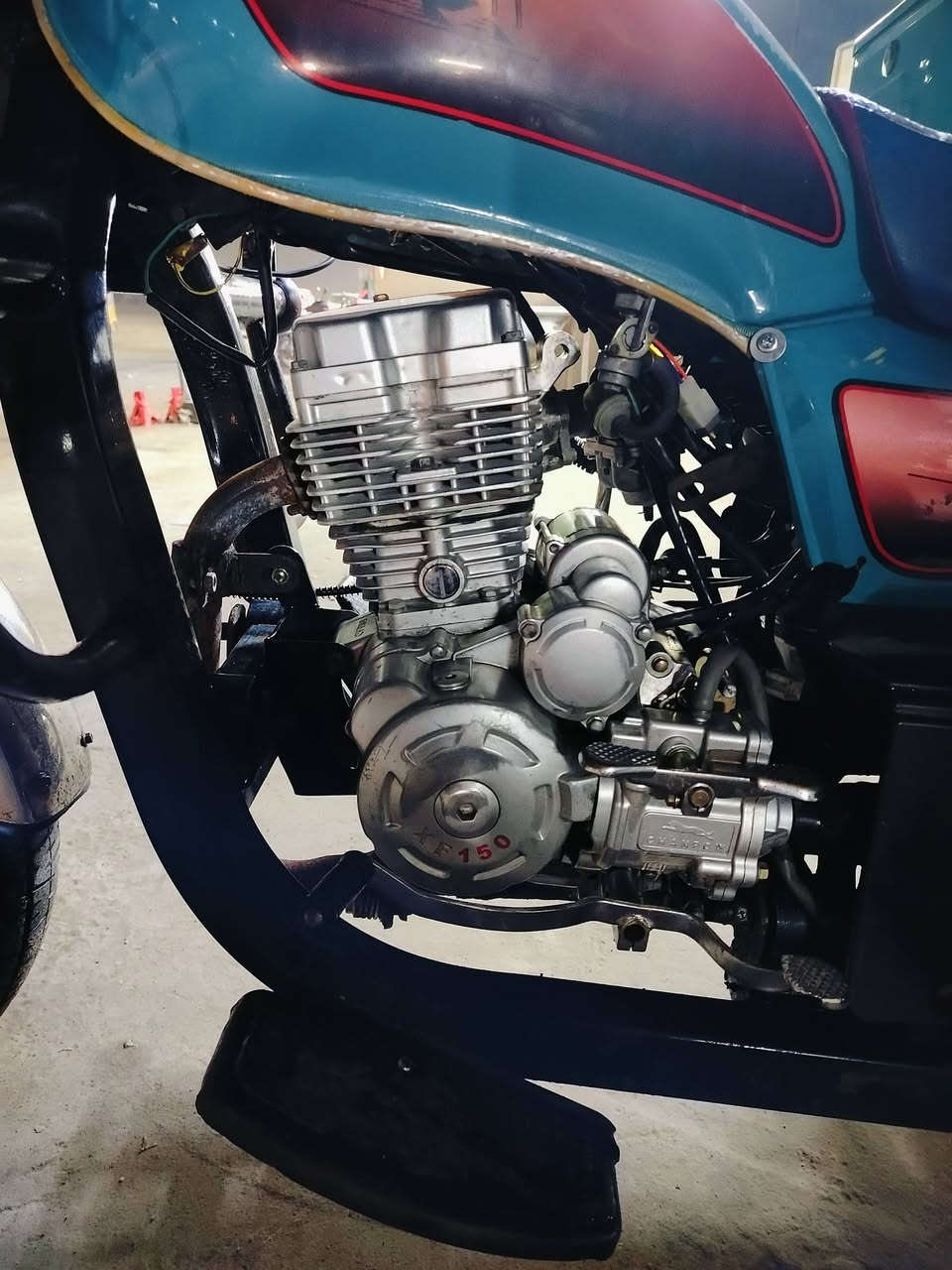 السلام عليكم
ستوته موديل 22 اوراق كامله يم مكتب حسين شرط 
كهربائيات كلها شغاله مكينه 2024 مامفتوحه 
ستوته نضيفه مانقصها شي سلف هندر. شغاله نگرة باتري جديد مفوله نقصها بريك امامي فقط عارضها 1850 وبيها مجال للطيبين رقمي ***********
